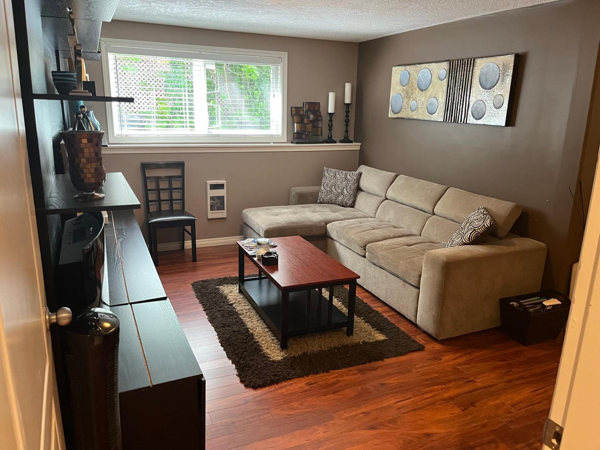Cozy And Modern 3 Bedroom In Central Location! Victoria Buitenkant foto